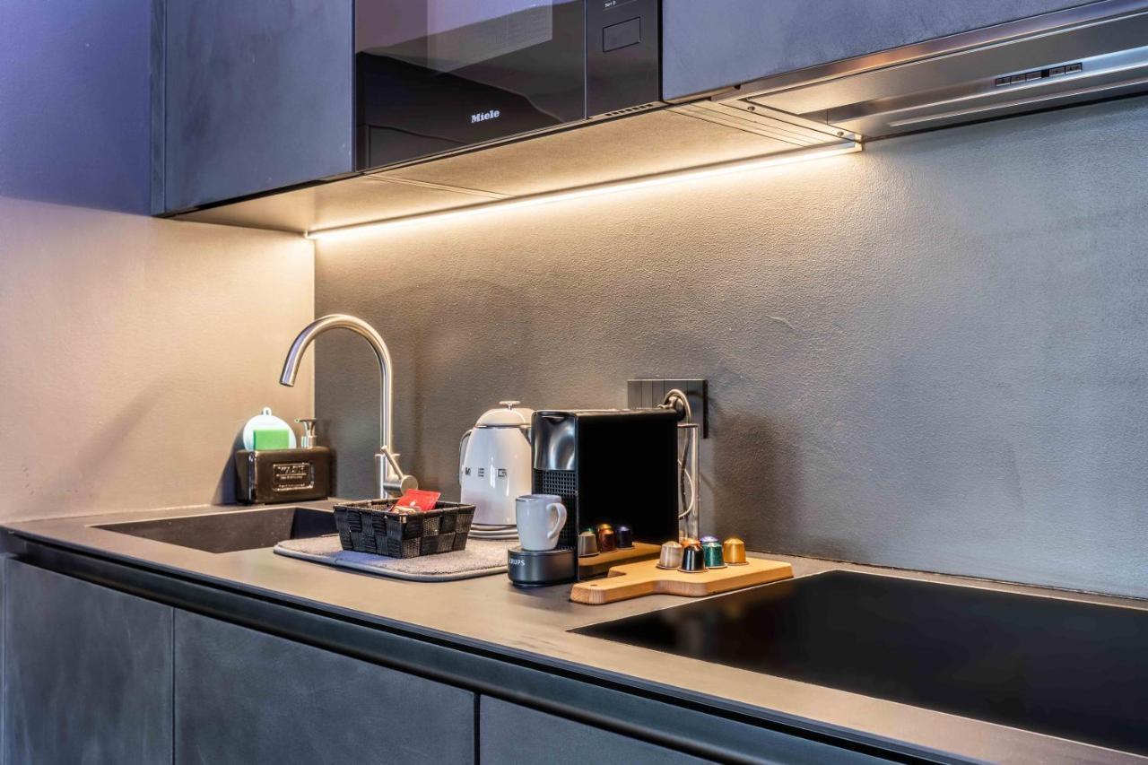 Quadrilatero Della Moda- Luxury Loft In The Heart Of The Fashion District Милано Екстериор снимка
