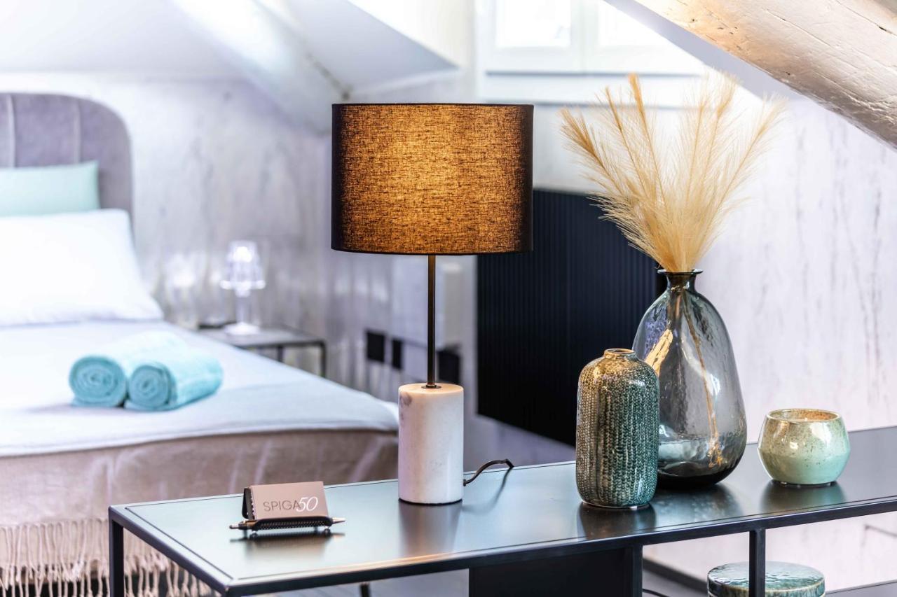Quadrilatero Della Moda- Luxury Loft In The Heart Of The Fashion District Милано Екстериор снимка