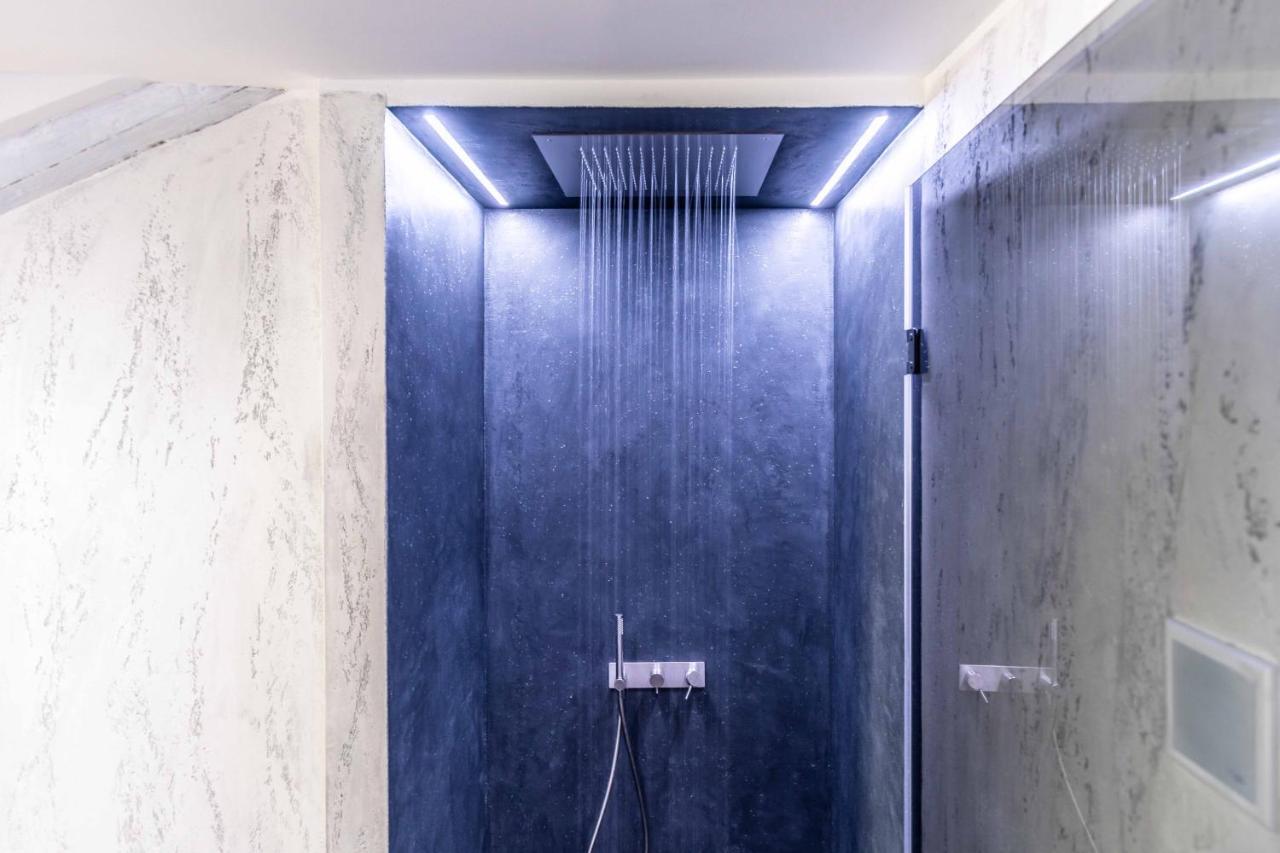 Quadrilatero Della Moda- Luxury Loft In The Heart Of The Fashion District Милано Екстериор снимка