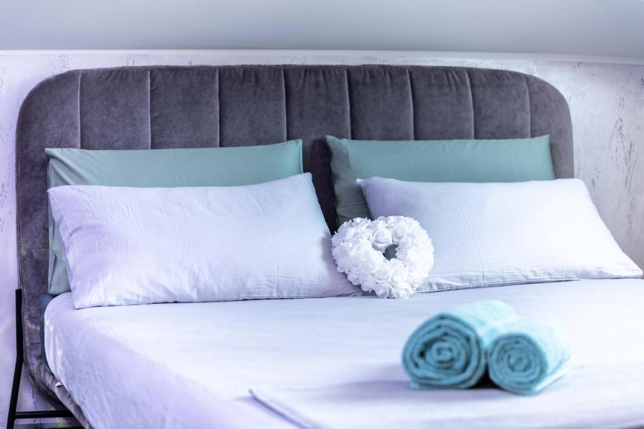Quadrilatero Della Moda- Luxury Loft In The Heart Of The Fashion District Милано Екстериор снимка