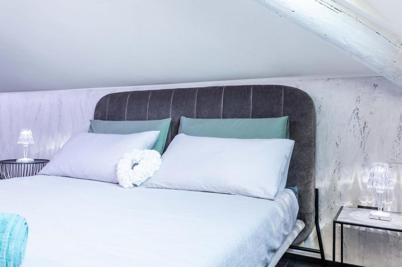 Quadrilatero Della Moda- Luxury Loft In The Heart Of The Fashion District Милано Екстериор снимка