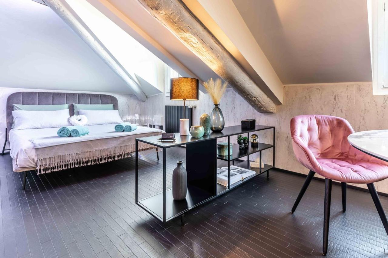 Quadrilatero Della Moda- Luxury Loft In The Heart Of The Fashion District Милано Екстериор снимка